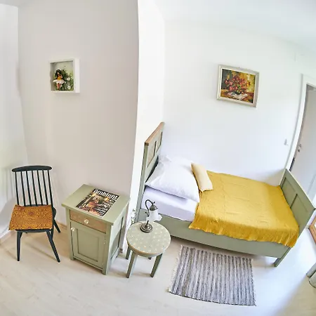 לינה וארוחת בוקר River House Radolca *