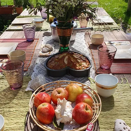 River House Radolca Bed & Breakfast 3*