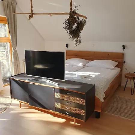 River House Radolca