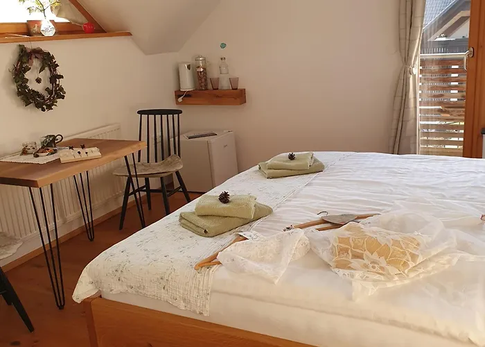 Nočitev z zajtrkom River House Radolca